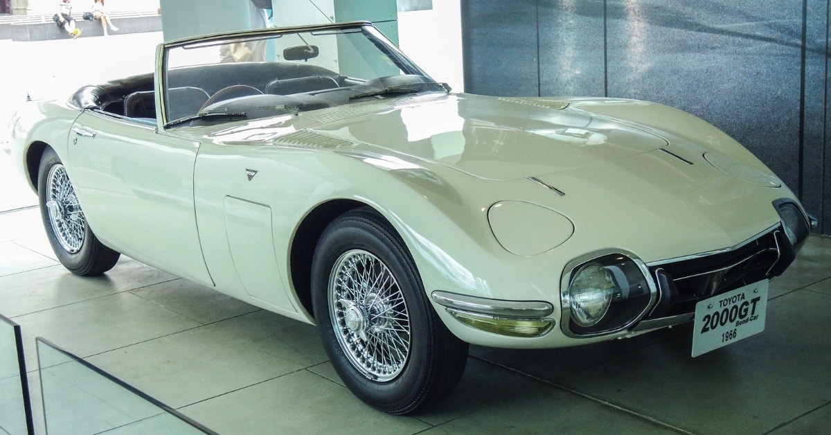 Toyota 2000GT