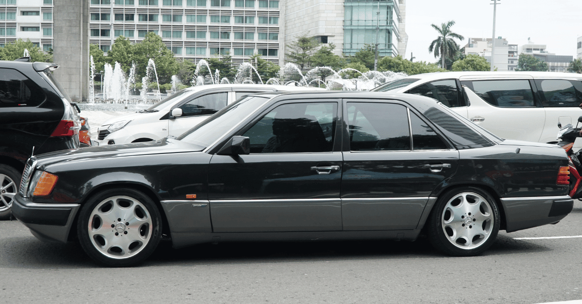 W124 Mercedes-Benz 500E